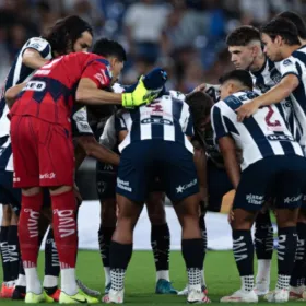 dos-futbolistas-cubririan-bajas-monterrey-fecha-fifa