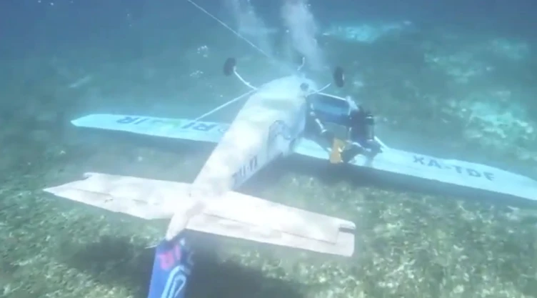 Video-avioneta-se-desploma-en-Cozumel-piloto-sufre-crisis-nerviosa