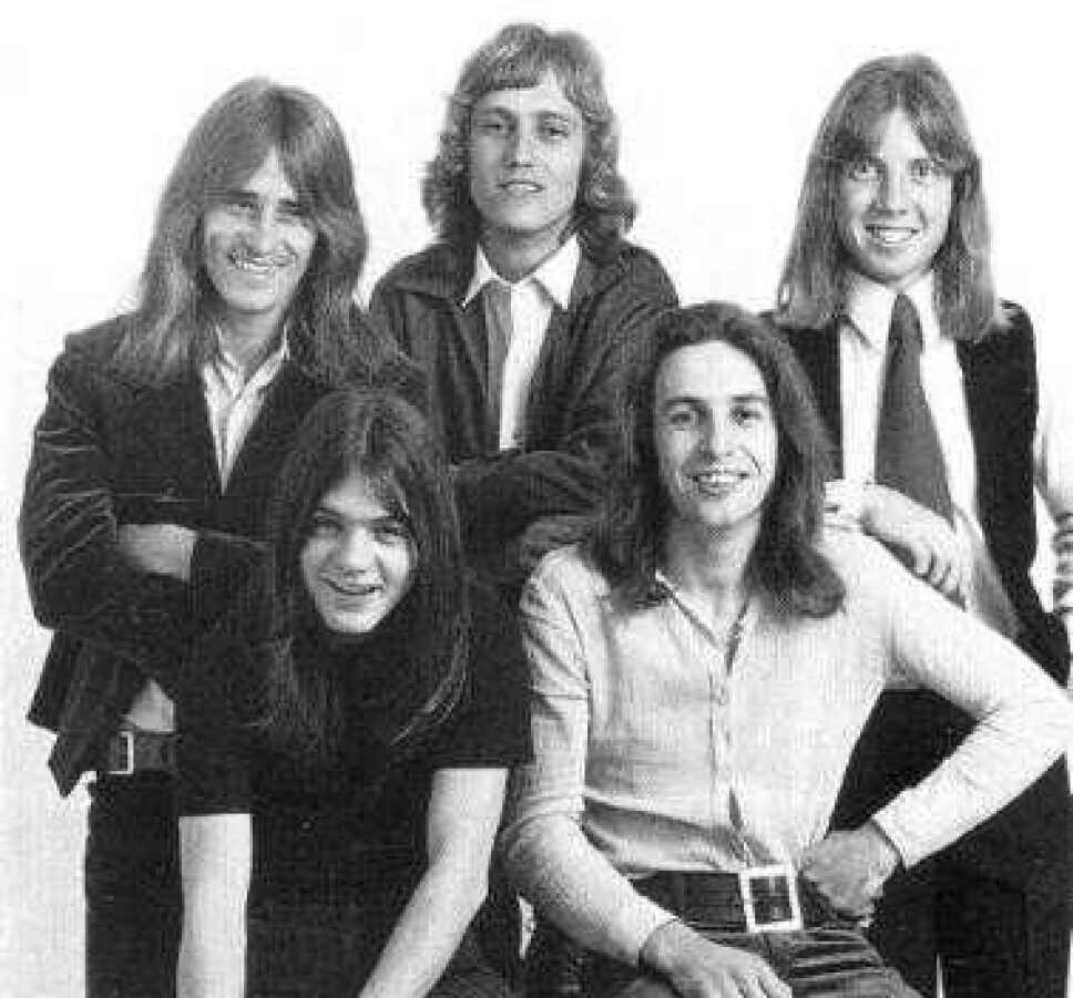 ac dc 2