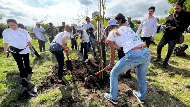 Fundación Azteca y HEINEKEN México