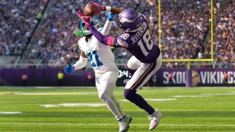 Se definen los 14 equipos que buscarán el campeonato de la NFL en los playoffs 2025.jpg