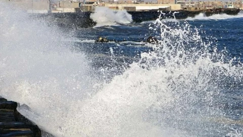 Advierten MAR PELIGROSO en Yucatán por Frente Frío No. 37; estos serán sus efectos