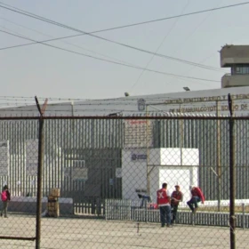 Reos del penal de Neza-Bordo podrían salir antes por sobrepoblación en la cárcel.