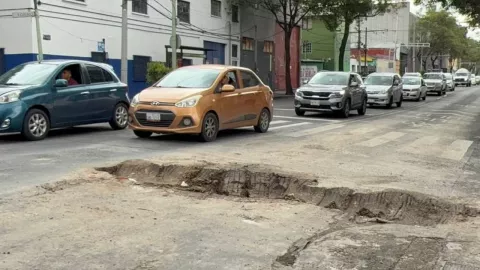 Donde reportar baches en CDMX