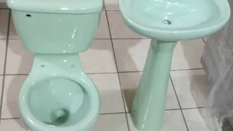 4 opciones para reemplazar la taza del baño por soluciones más vintage