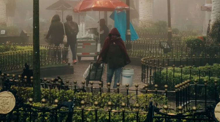 Clima en CDMX HOY: Alcaldías con lluvias, bajas temperaturas y horarios con más frío este jueves