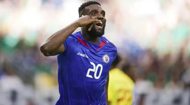 Frantzdy Pierrot jugado de Haití más valioso rival Selección Mexicana