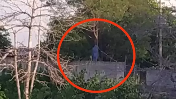 Se quita la vida en secundaria al poniente de Mérida