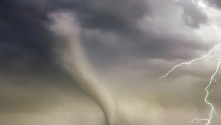 Furia en el cielo: impactantes imágenes del tornado en Dakota