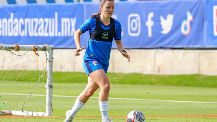 Meghan Cavanaugh, nueva jugadora de Cruz Azul Femenil.jpg