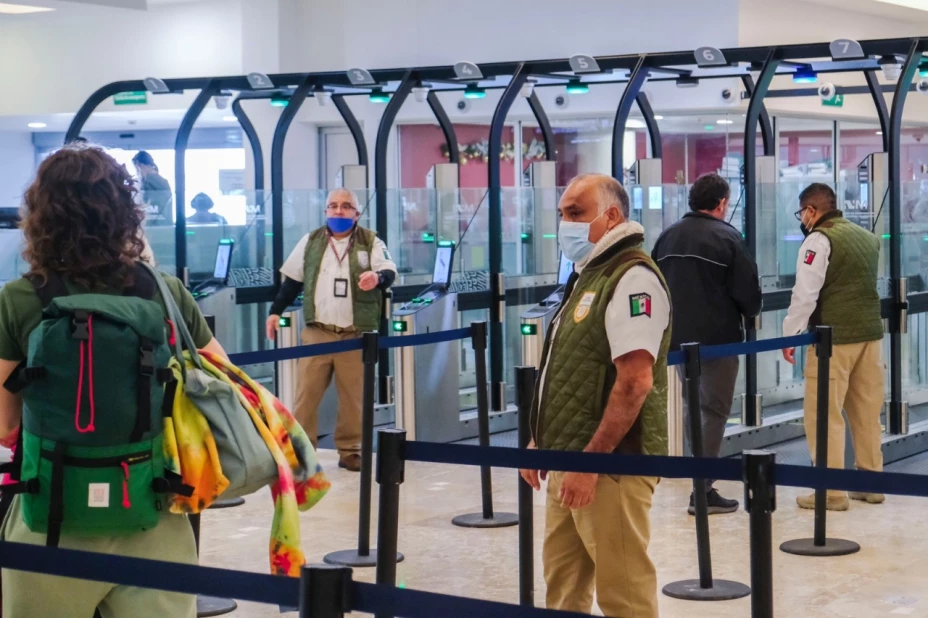 Nuevo filtro migratorio automatizado en Aeropuerto Internacional de cancún