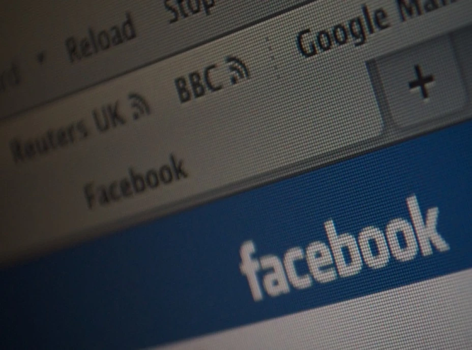 La mayoría de las personas acceden a las redes desde una computadora