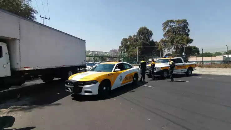 Calzada de Tlalpan bloqueada.jpeg