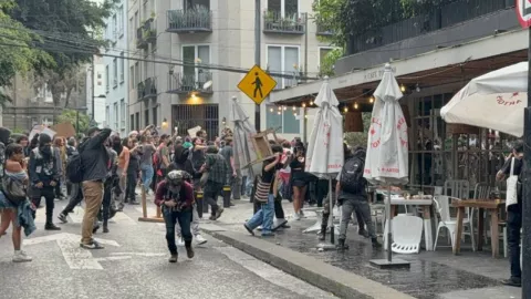 Marcha contra gentrificaci&oacute;n, reporte de da&ntilde;os