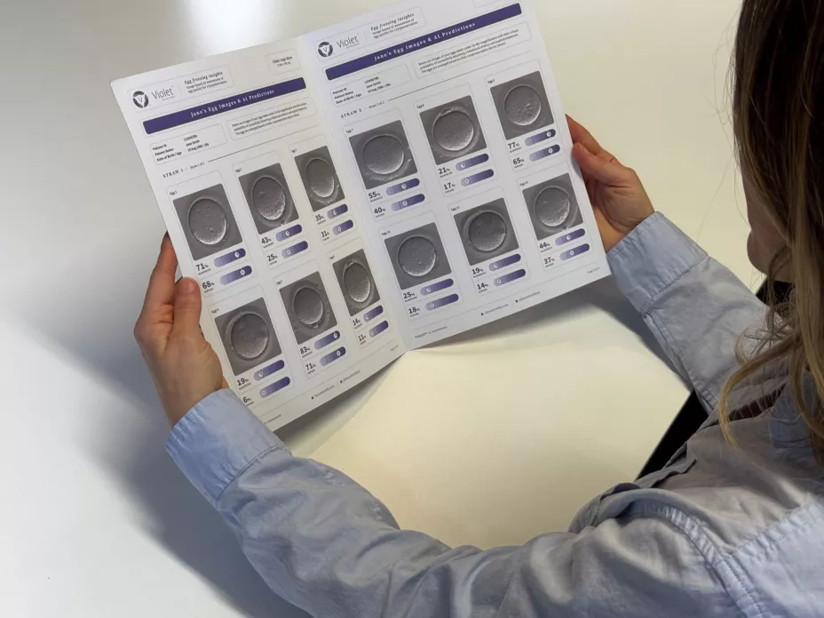 Patient reading Violet.jpg