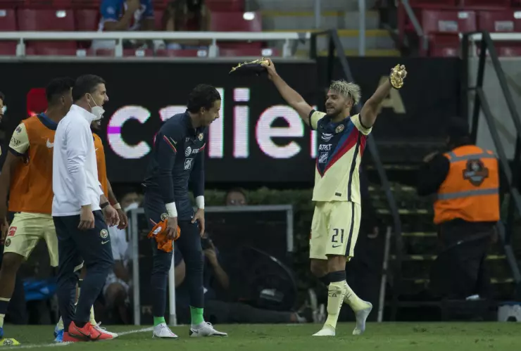 Chivas vs América Henry Martín