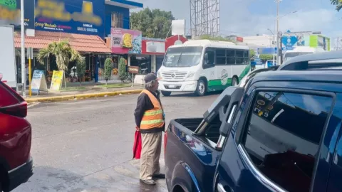 Don Víctor, viene viene en Los Mochis