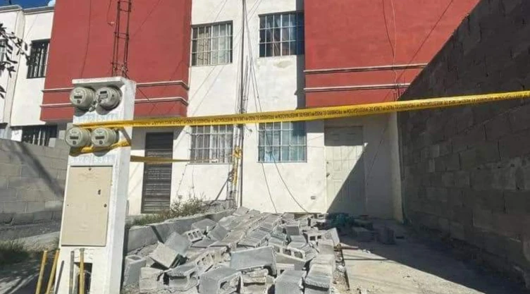 Dos hermanitas murieron tras colapso de una barda en García, Nuevo León