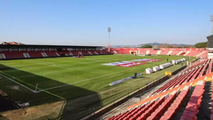 Memo Ochoa se queda sin entrenador en Portugal AVS
