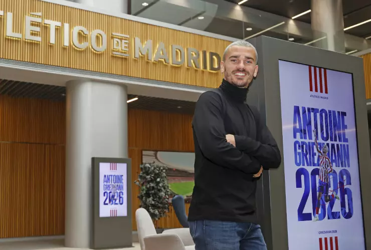 Antoine Griezmann firma contrato con Atlético de Madrid