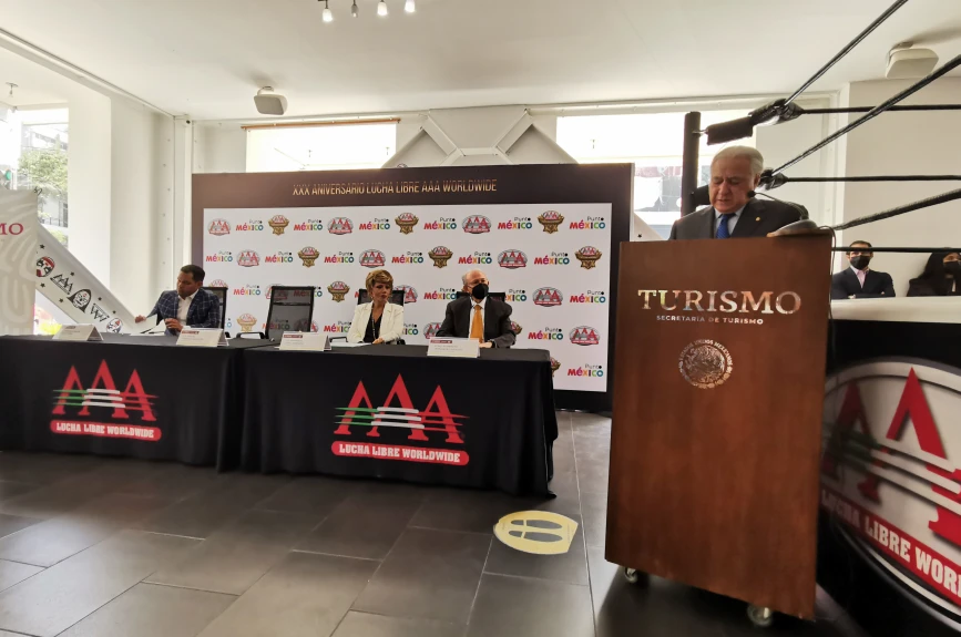 Exposición 30 aniversario Lucha Libre AAA