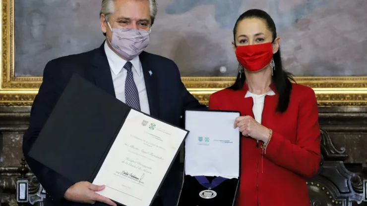 Alberto-Fernández-huesped-distinguido-cdmx