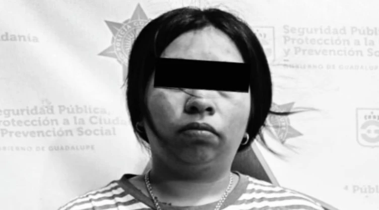 Trágico arranque de celos en NL: Mujer descubre presunta infidelidad y apuñala a su pareja en el baño