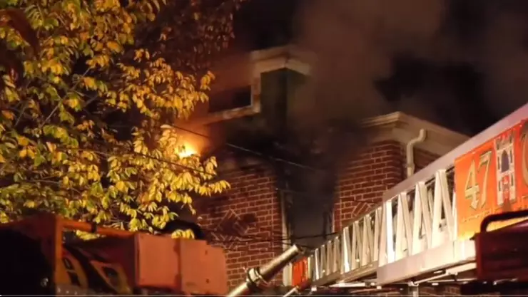 Incendio mata a cuatro personas en Nueva York.jpg