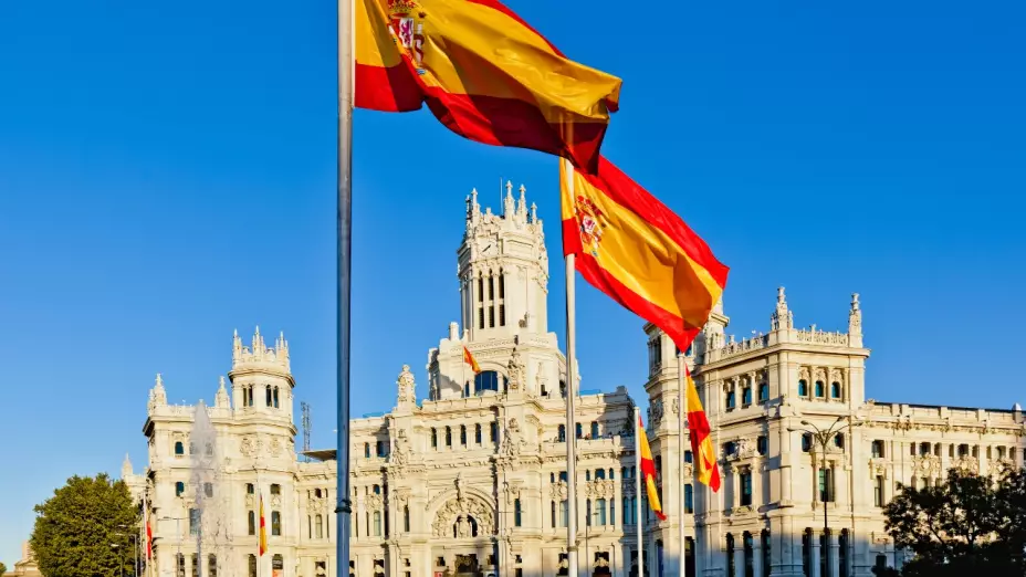 Por qué España tiene rey y presidente