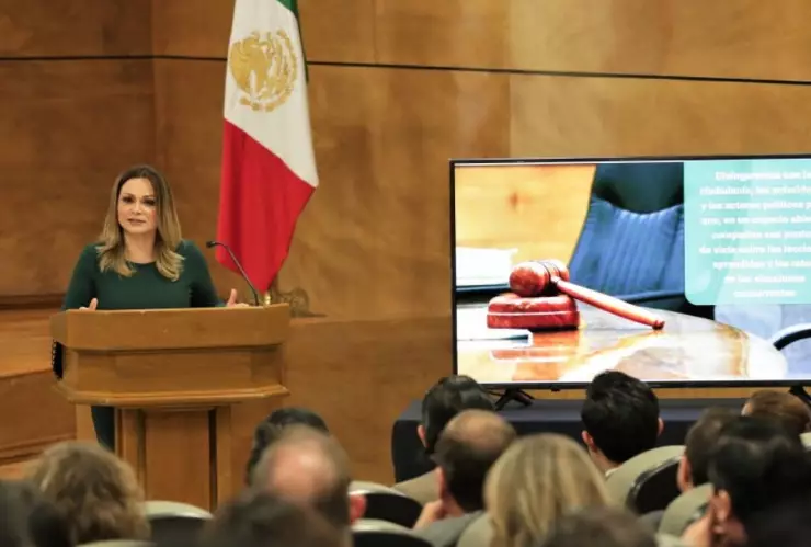 ¿Quién es Claudia Valle Aguilasocho, magistrada del TEPJF que calificará la elección presidencial 2024?