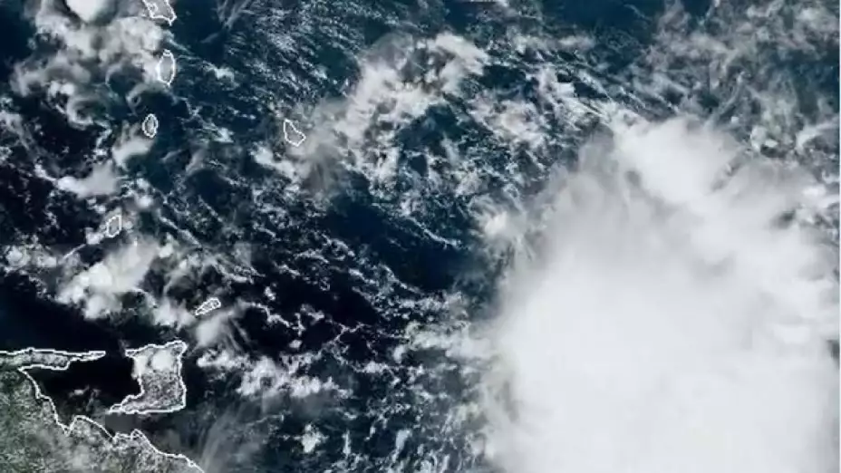 Tormenta tropical ‘Julia’ en el Caribe con advertencia a huracán.jpg