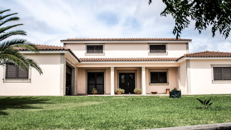 Descubrimiento de terror: dueño ocultó 190 cadáveres por años y le daba cenizas falsas a los familiares 