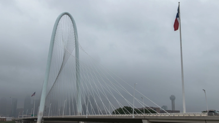 Lluvia en el centro de Dallas, Texas