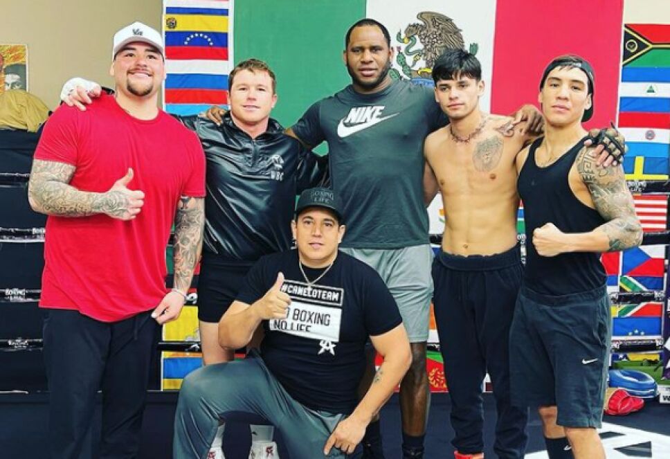 Canelo Álvarez Eddy Reynoso