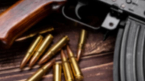 Ex policía mata a su esposa