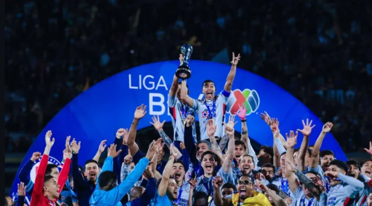quienes-son-2-refuerzos-cruz-azul-firmo-apertura-2026