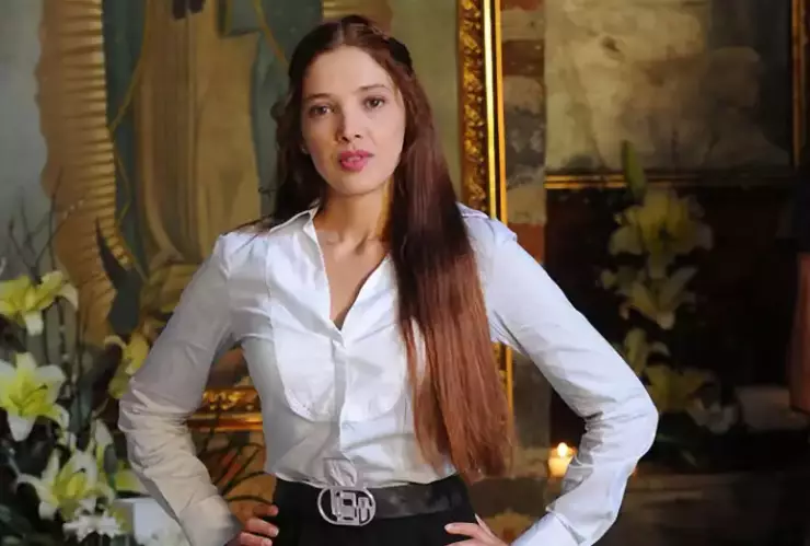 Hermana de Adela Noriega sube foto de la actriz 