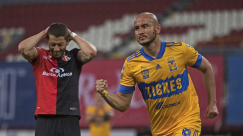 Carlos González ante Atlas