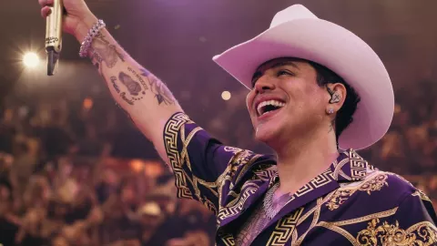 Mujer a punto de dar a luz prefiere ir a ver a Grupo Firme que acudir al hospital