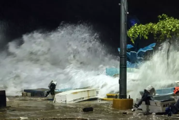 ¿Hubo HERIDOS tras paso del huracán Erick 2025 en Oaxaca y Guerrero? Esto dicen las autoridades