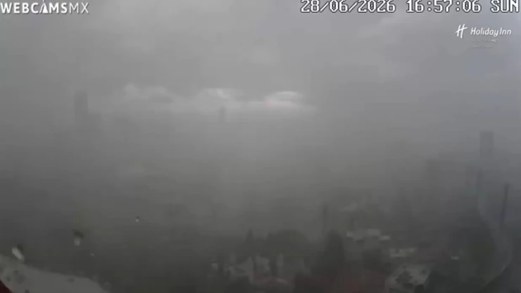 Así se vio la granizada de este domingo en Puebla
