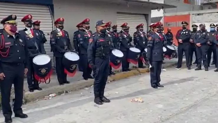 polis.jpg