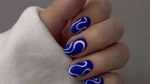 11 modelos de uñas azules sencillas, pero elegantes: poco elaboradas y hermosas