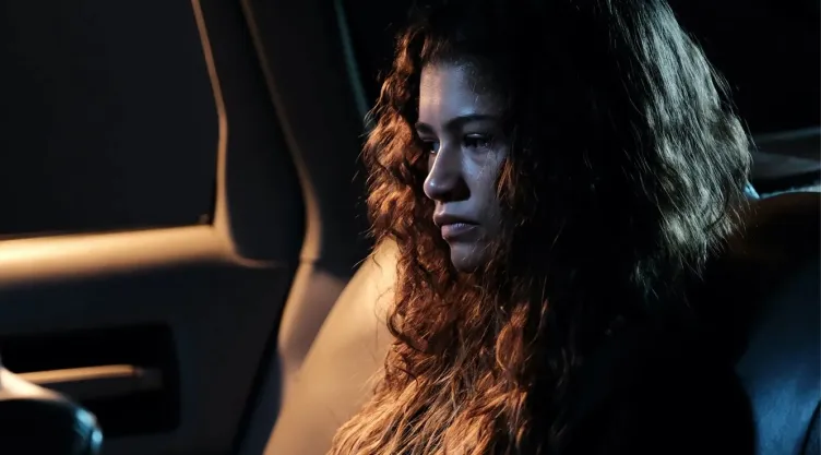 Se filtra el tráiler de Euphoria… y Rosalía aparece en pole dance internet ya colapsó