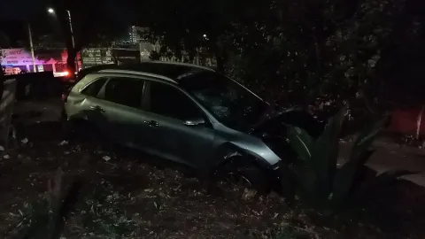 Mientras dormía: Accidenten en Circuito Interior Río Churubusco deja dos personas heridas