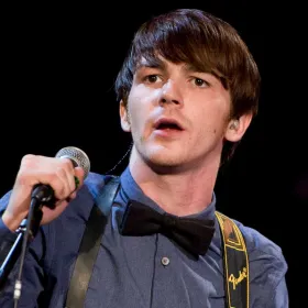 Drake Bell habla sobre lo que vivió y hace un llamado a la prensa
