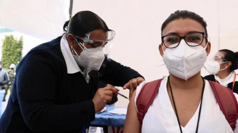 personal de salud dosis refuerzo edomex
