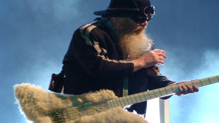 A los 72 años muere Dusty Hill, bajista de ZZ Top