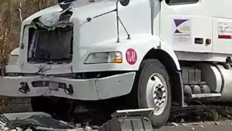 FOTOS_ Fuerte accidente registrado en el periférico de Mérida, protagonizado por un tráiler