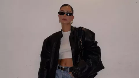 Así viste la Gen Z: las cinco prendas esenciales que vuelven con fuerza este invierno